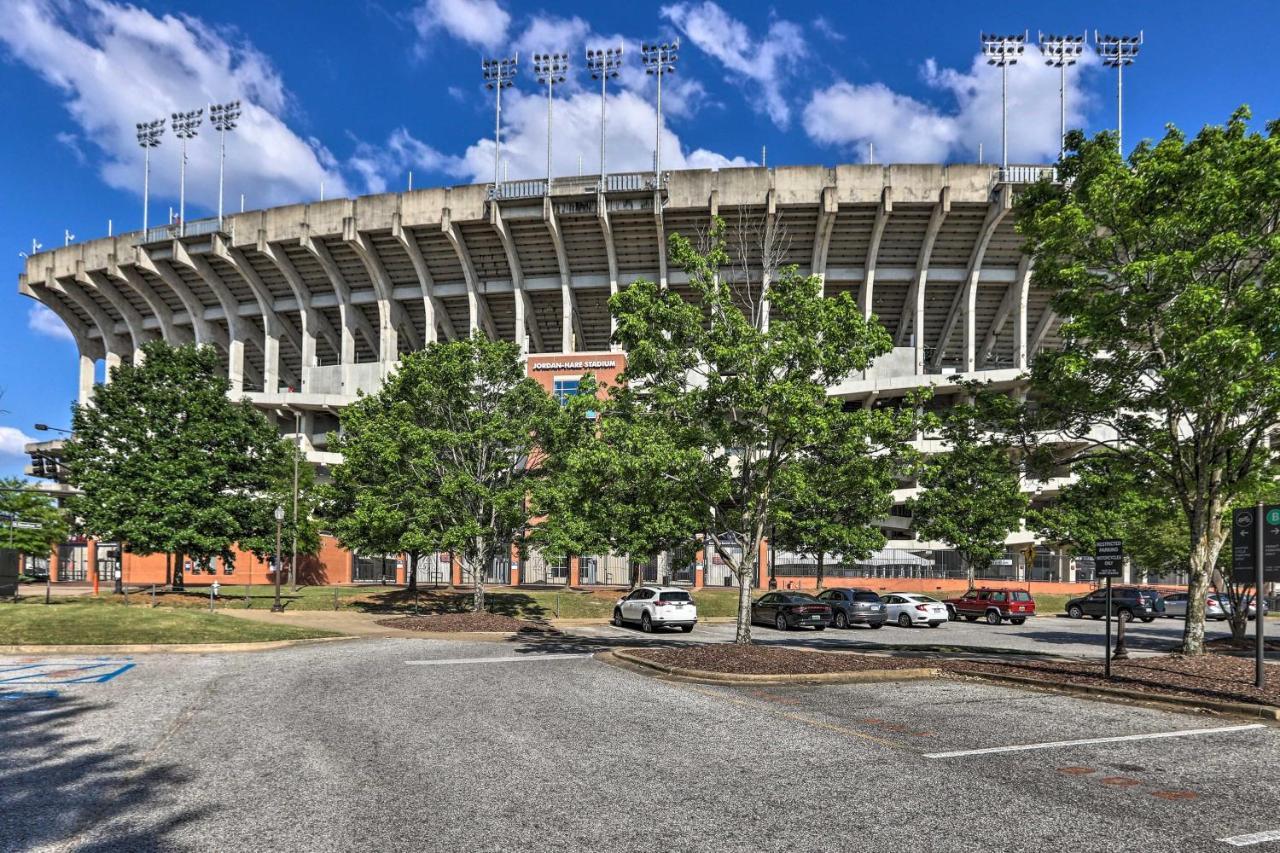 Welcoming Auburn Studio - 1 Block To Campus! Exterior photo